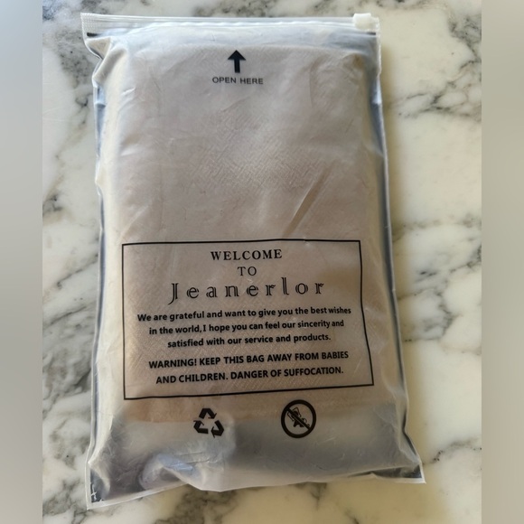 NWT Jeanerlor Linen Pillowease Set of 2 18”x18” (Pillow insert not included) - Picture 4 of 7